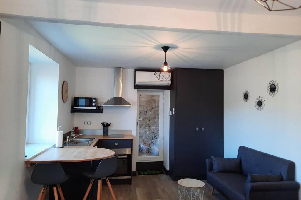 Studio Avec Vue Sur La Vezere Uzerche Esterno foto